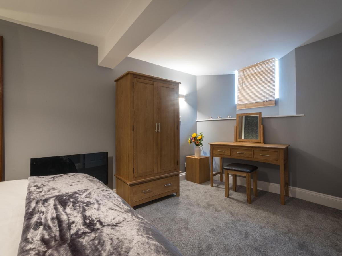 Southernhay Basement Apartment Έξετερ Εξωτερικό φωτογραφία
