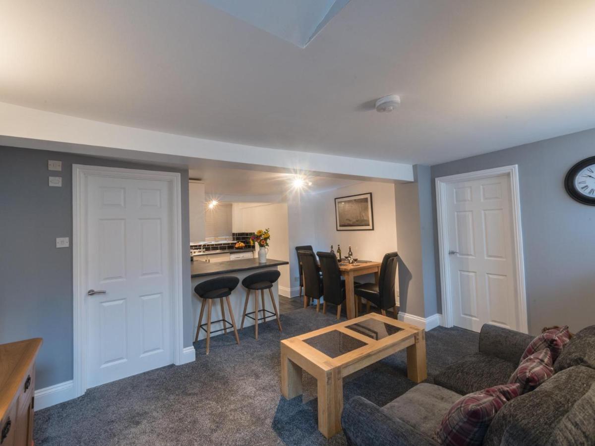 Southernhay Basement Apartment Έξετερ Εξωτερικό φωτογραφία